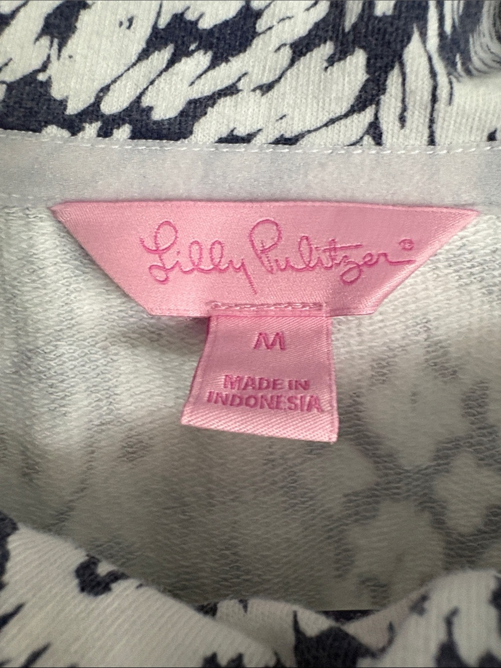 Lilly Pulitzer White and Navy Patterned Tunic - Picture 6 of 6